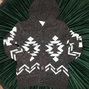 NWT - OshKosh Tribal Print Sweater. Boys Sz 5T
